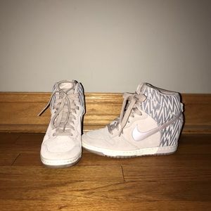 Gray/Taupe Nike Wedged Sneakers 
Size 7.5